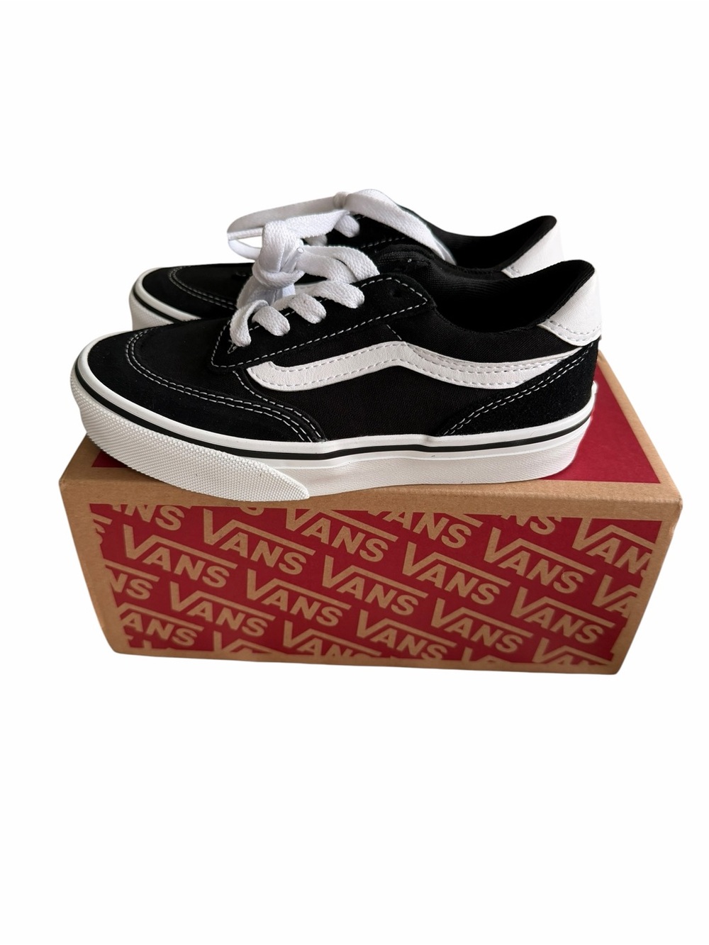 NWT Vans Brooklyn LS Youth Sneakers | Black/White | Size 12.5 YT | New in Box - Picture 4 of 8